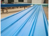 仿古金屬鋁瓦具有質(zhì)輕、高強、色澤豐富、施工方便快捷、抗震、防火、防雨、壽命長(cháng)、免維護等特點(diǎn)，現已被廣泛推廣應用。